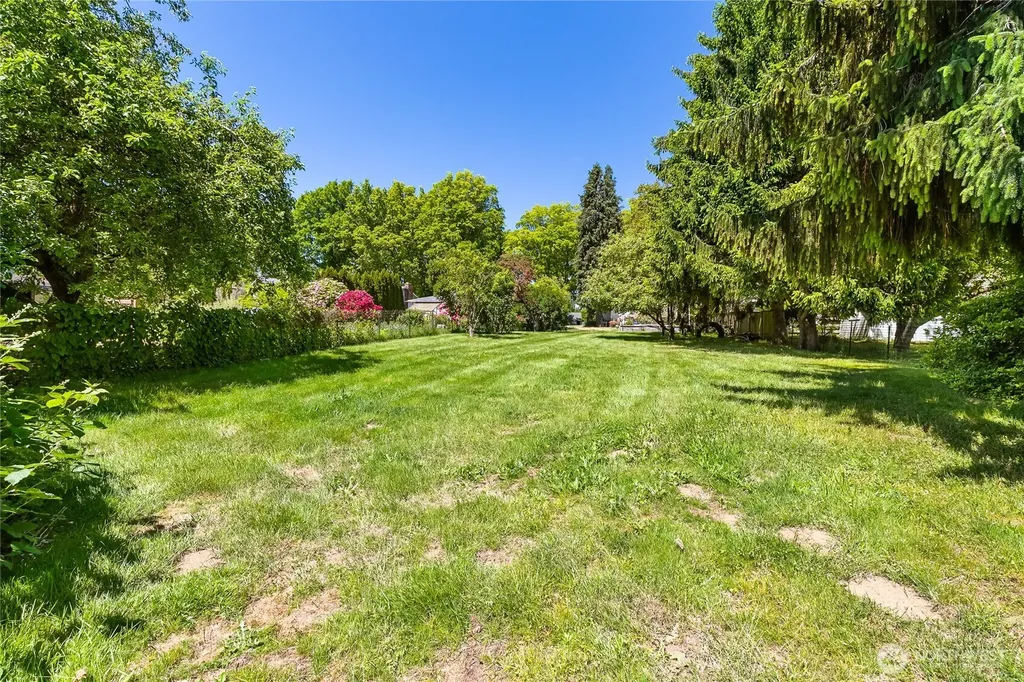 1205 Front Street Lynden WA 98264