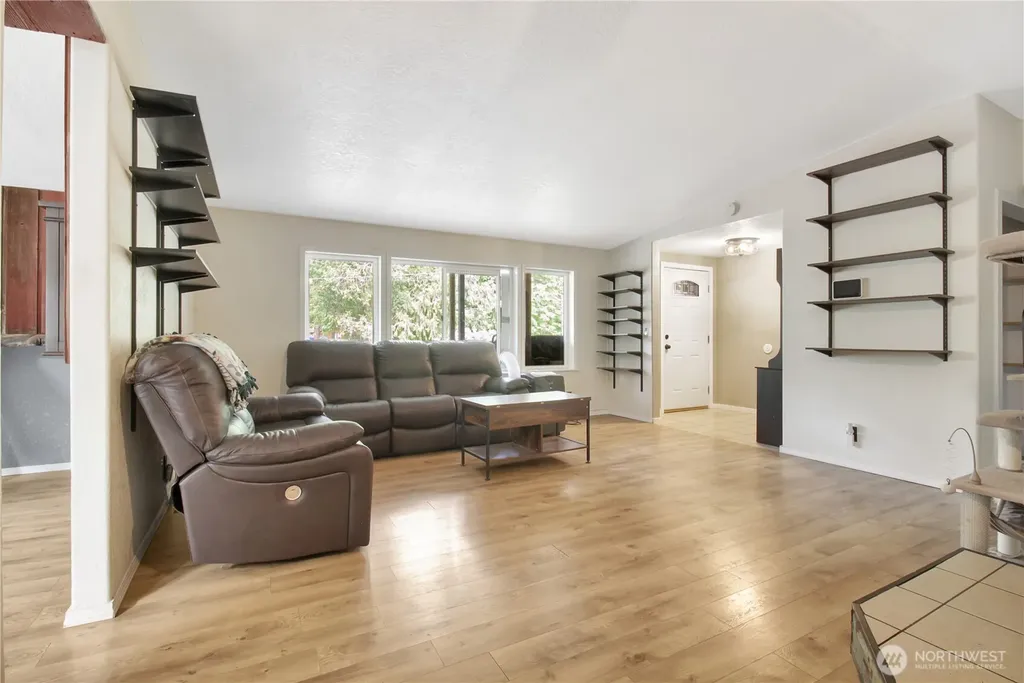 31113 W Whitehorse Drive Arlington WA 98223