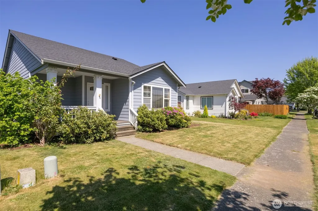 1225 Ash Street Lynden WA 98264