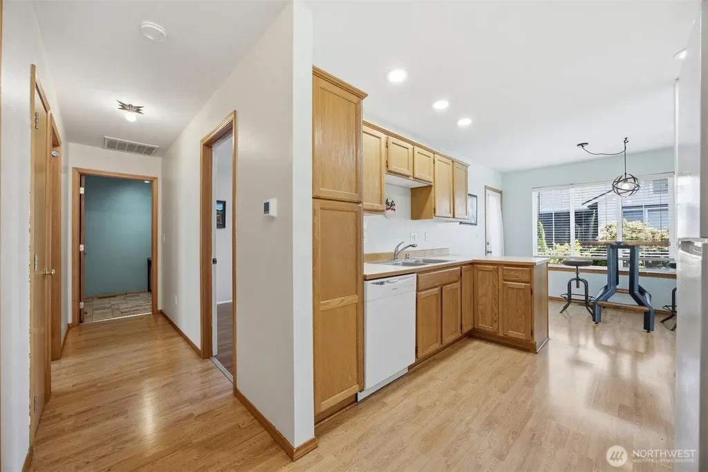 1225 Ash Street Lynden WA 98264