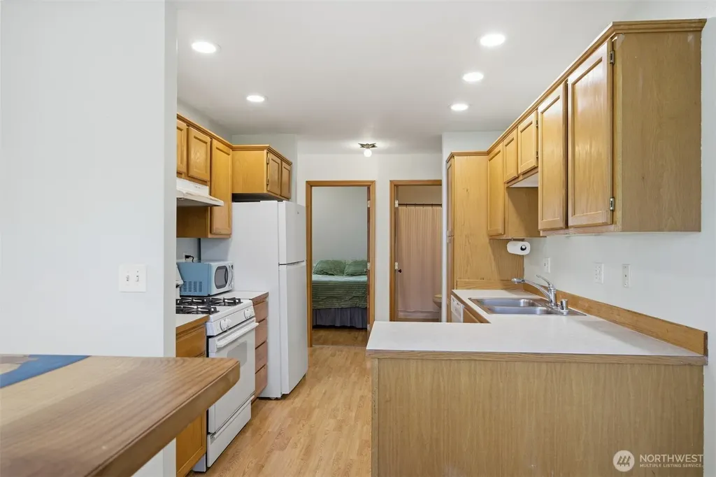 1225 Ash Street Lynden WA 98264