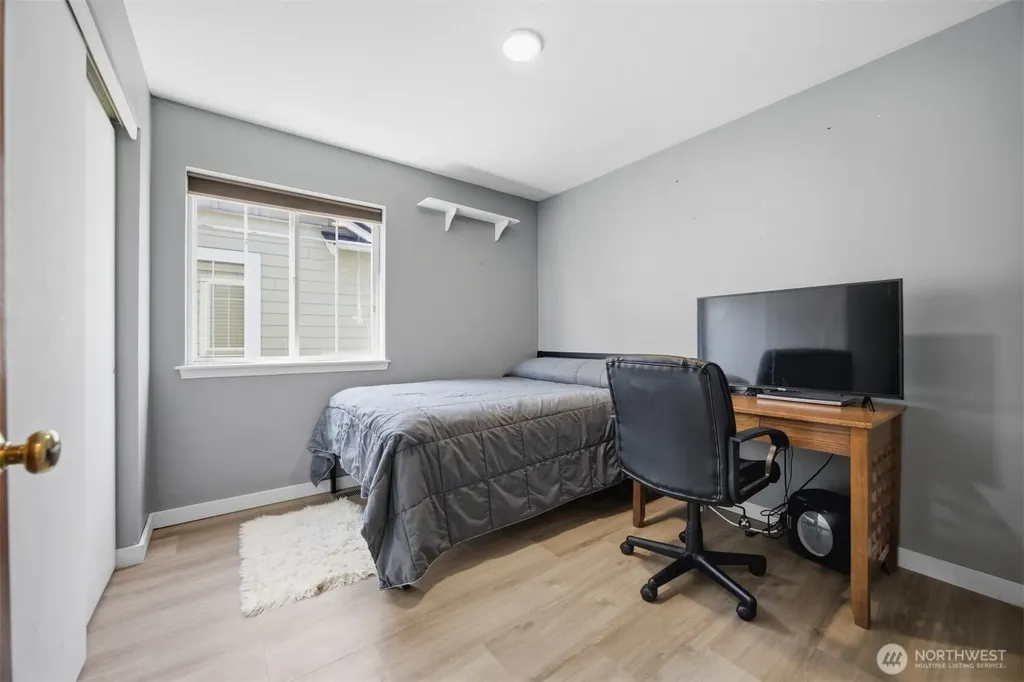 1225 Ash Street Lynden WA 98264