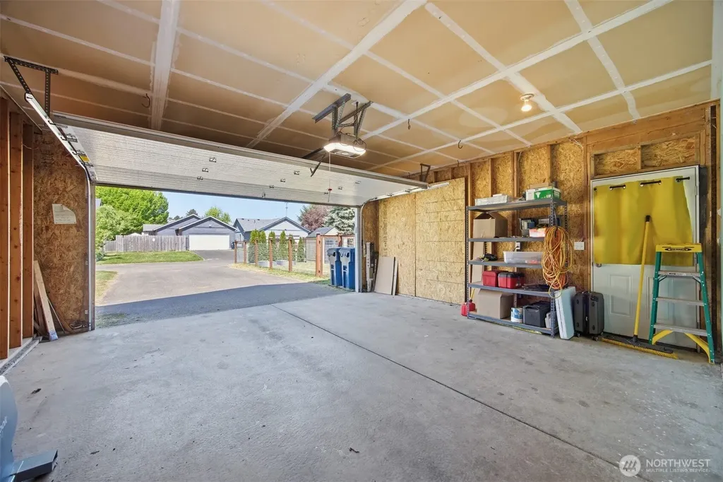 1225 Ash Street Lynden WA 98264