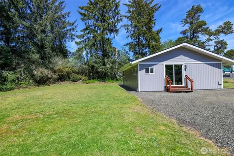 621 N Broadway Westport WA 98595