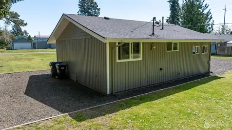 621 N Broadway Westport WA 98595