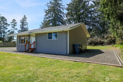 621 N Broadway Westport WA 98595