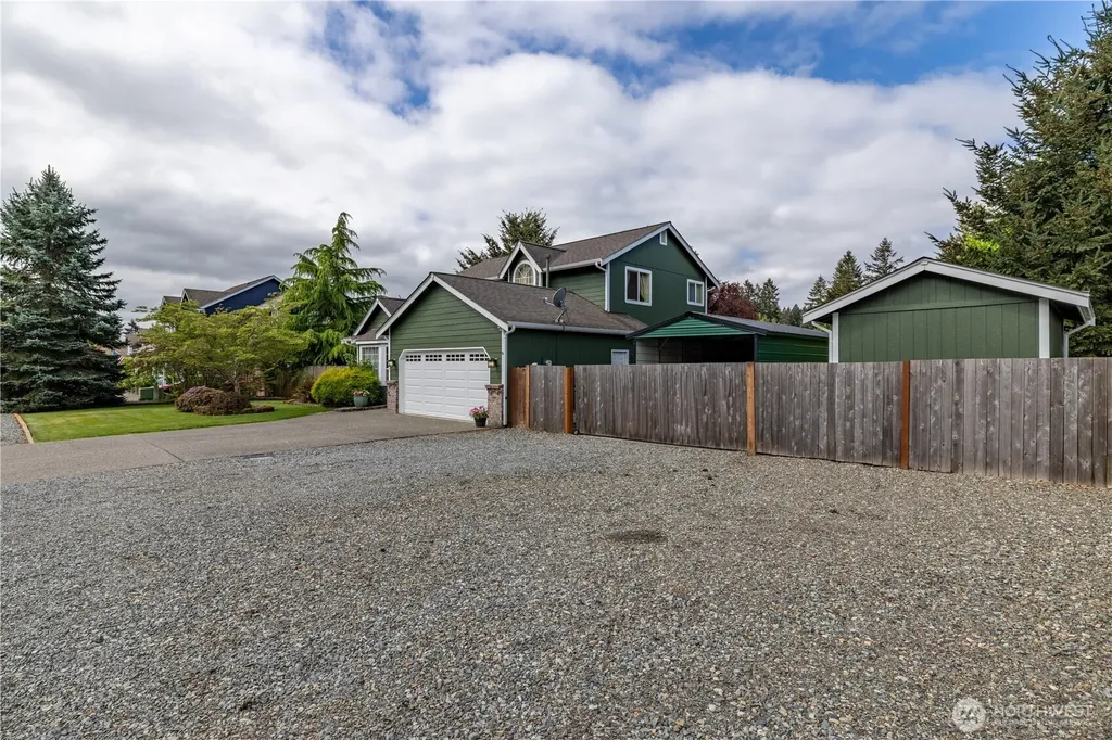 11720 261st Avenue Ct E Buckley WA 98321