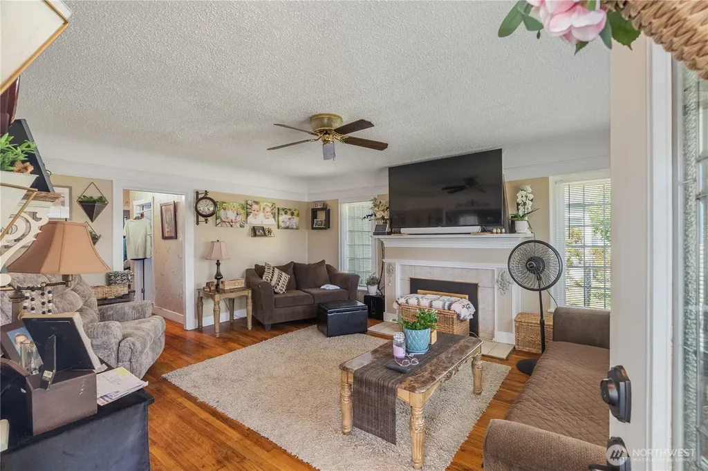 110 Ontario Street Hoquiam WA 98550
