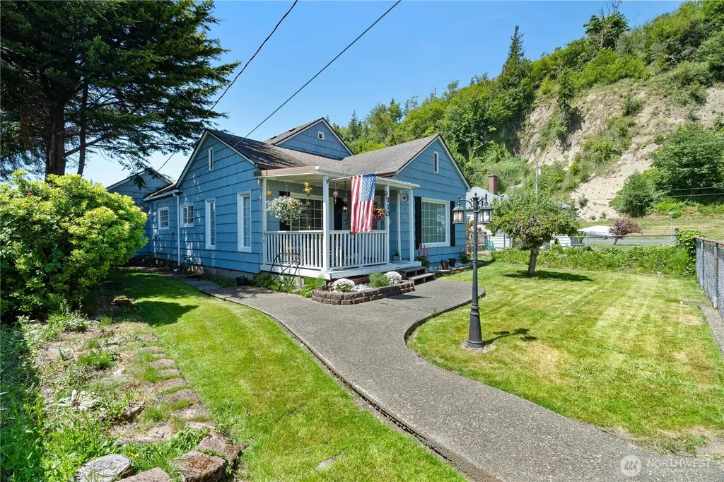 110 Ontario Street Hoquiam WA 98550