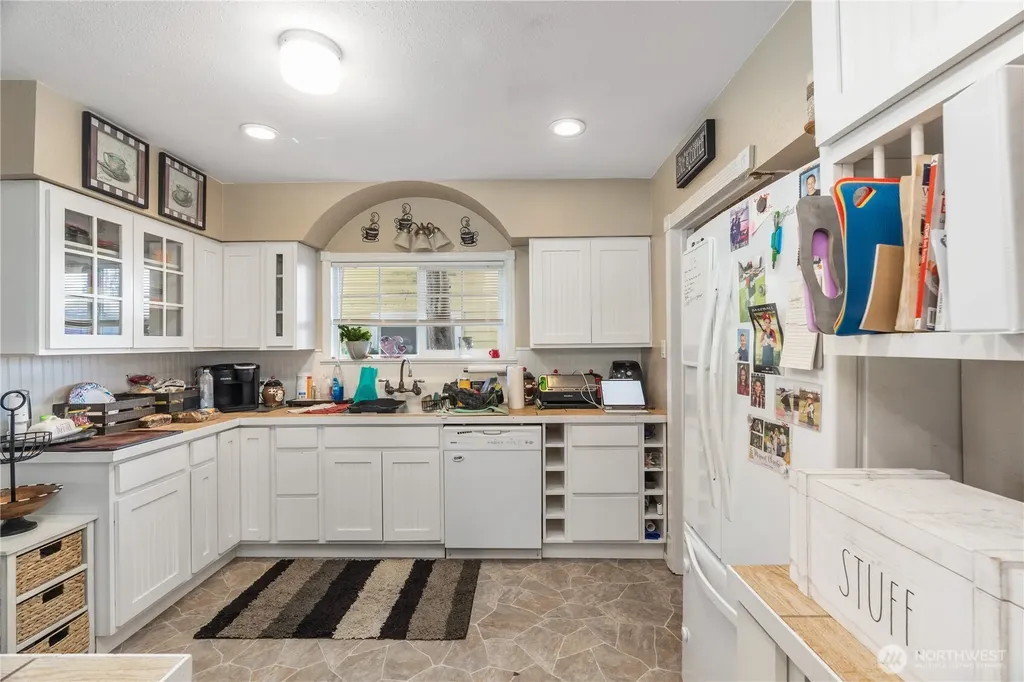 110 Ontario Street Hoquiam WA 98550
