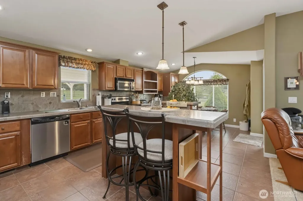 147 Marsyla Heights Drive Winlock WA 98596