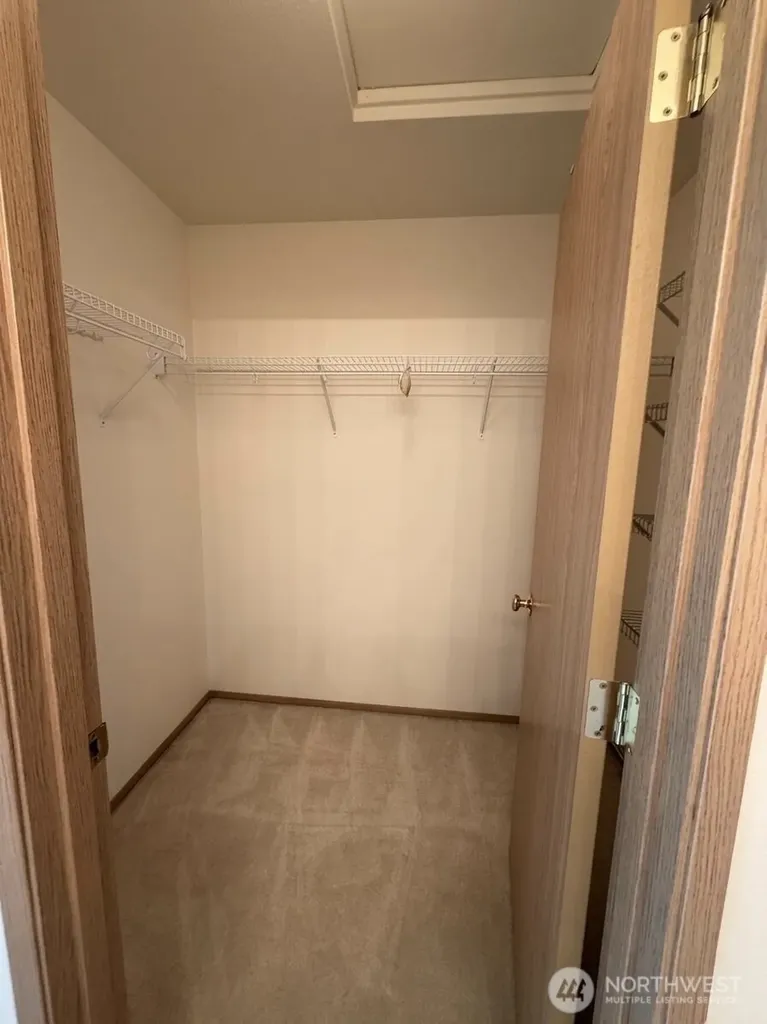 23223 59th Place S Kent WA 98032