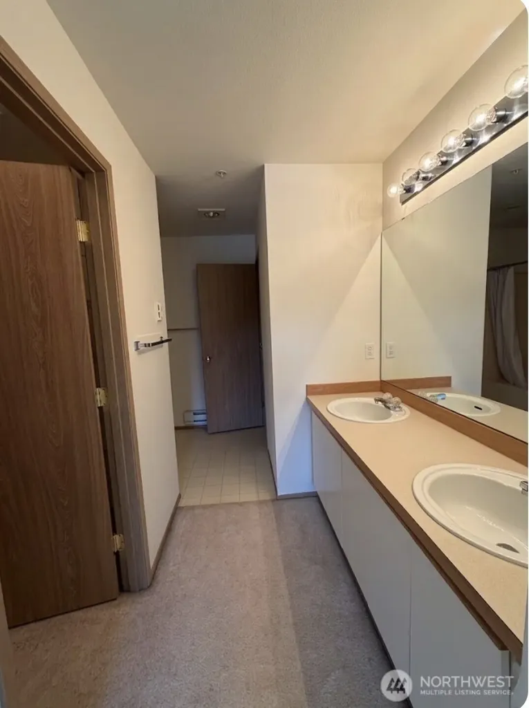 23223 59th Place S Kent WA 98032
