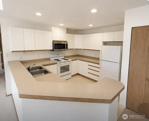 23223 59th Place S Kent WA 98032