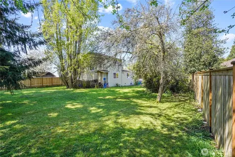 1417 SW Donovan Street Seattle WA 98106