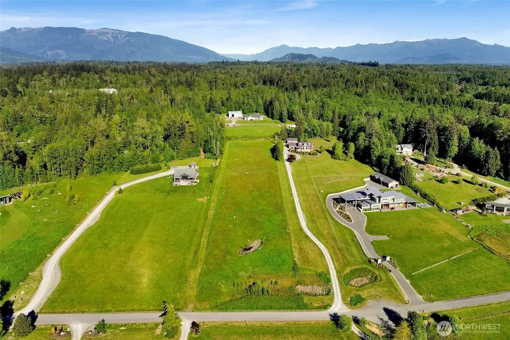 5351 Island View Way Bow WA 98232