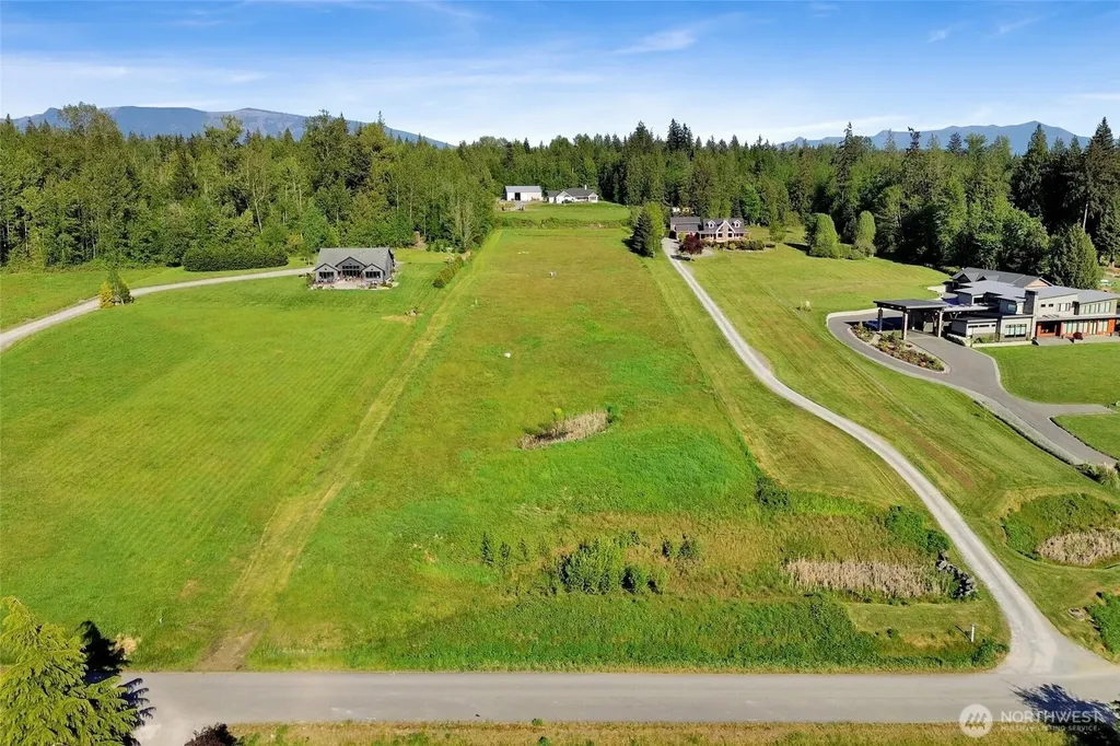 5351 Island View Way Bow WA 98232