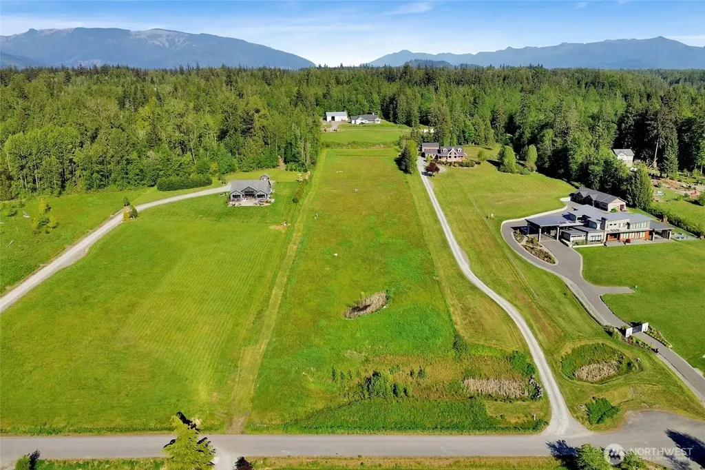 5351 Island View Way Bow WA 98232