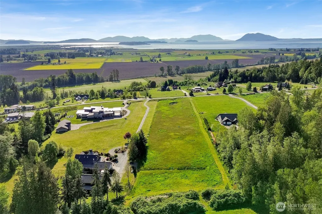 5351 Island View Way Bow WA 98232