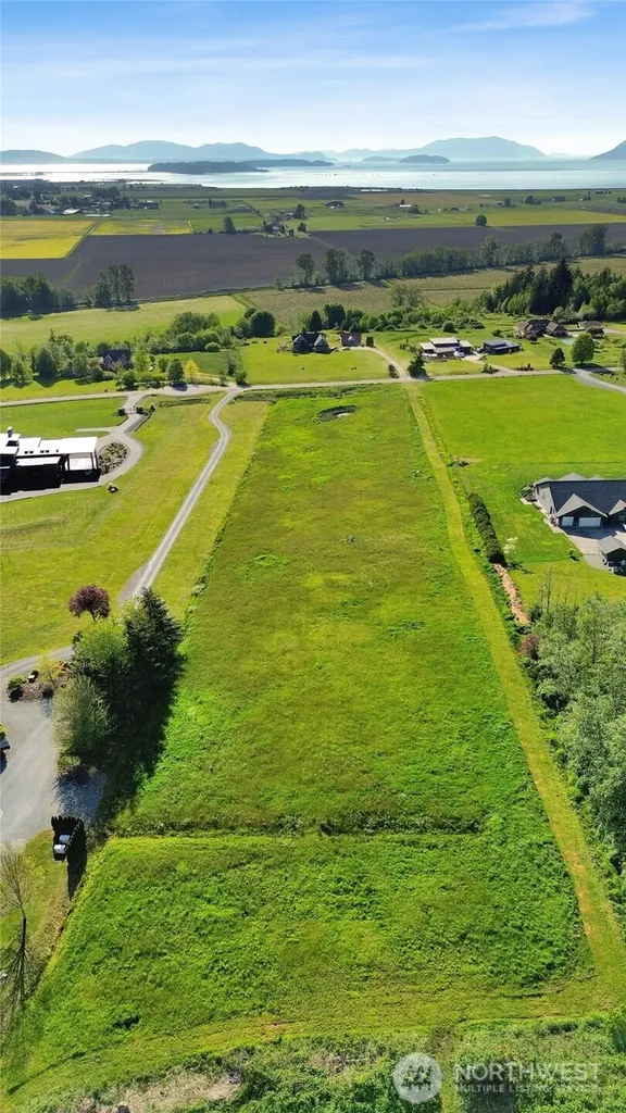 5351 Island View Way Bow WA 98232