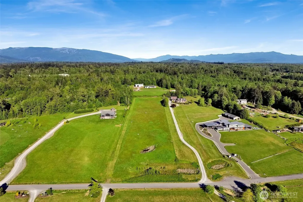 5351 Island View Way Bow WA 98232