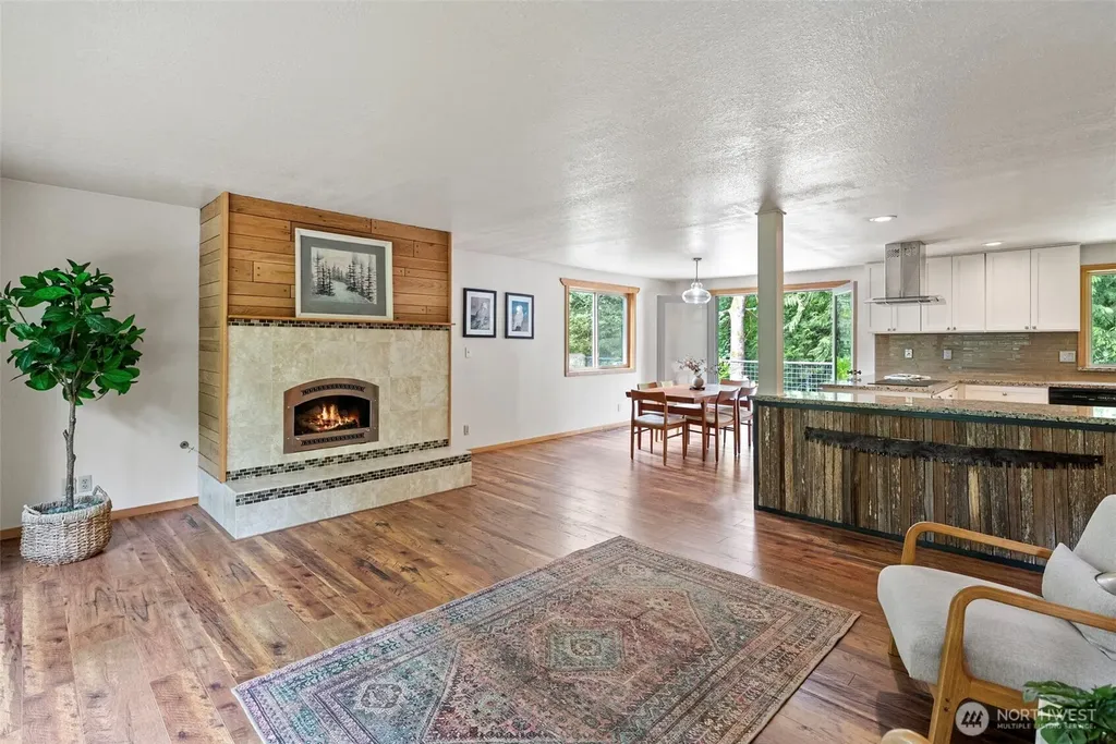 19545 Park Boulevard NE Suquamish WA 98392