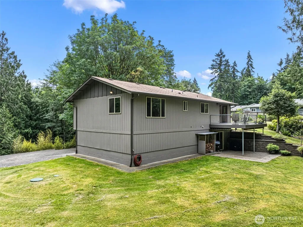 19545 Park Boulevard NE Suquamish WA 98392