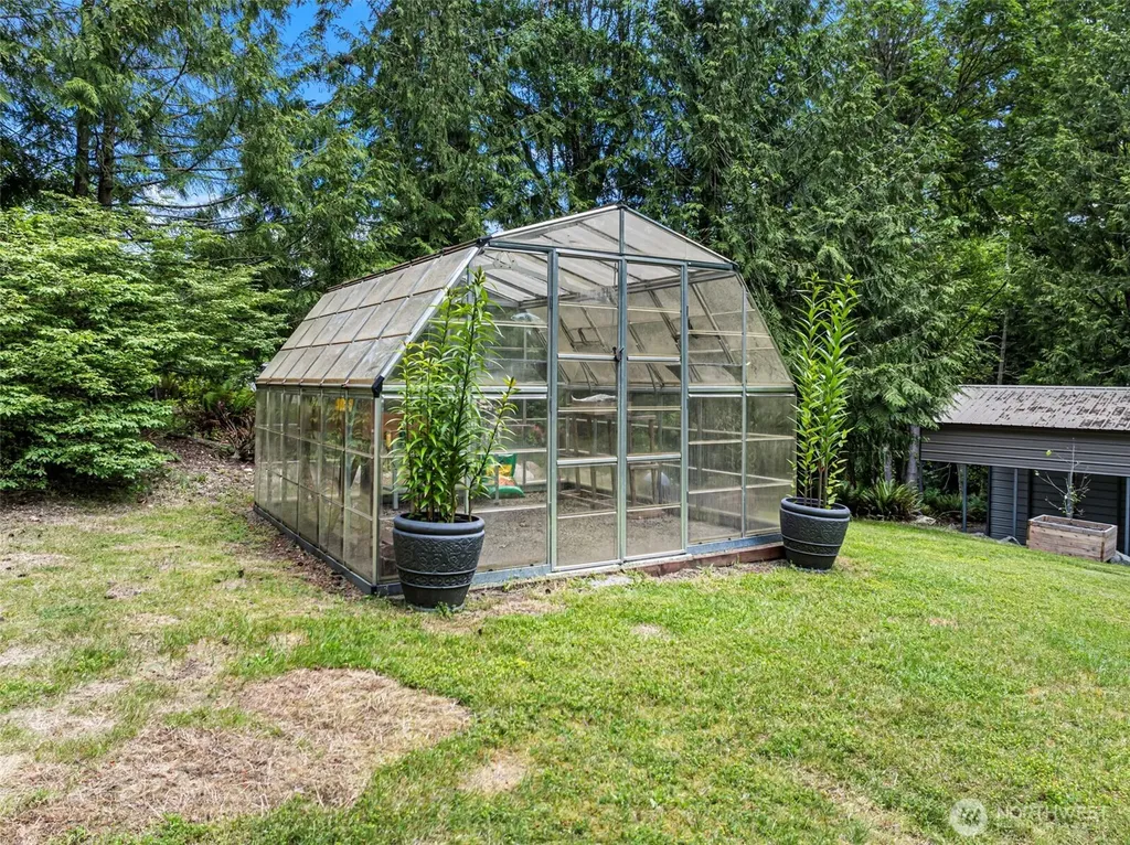 19545 Park Boulevard NE Suquamish WA 98392