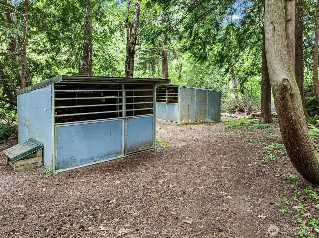 19545 Park Boulevard NE Suquamish WA 98392