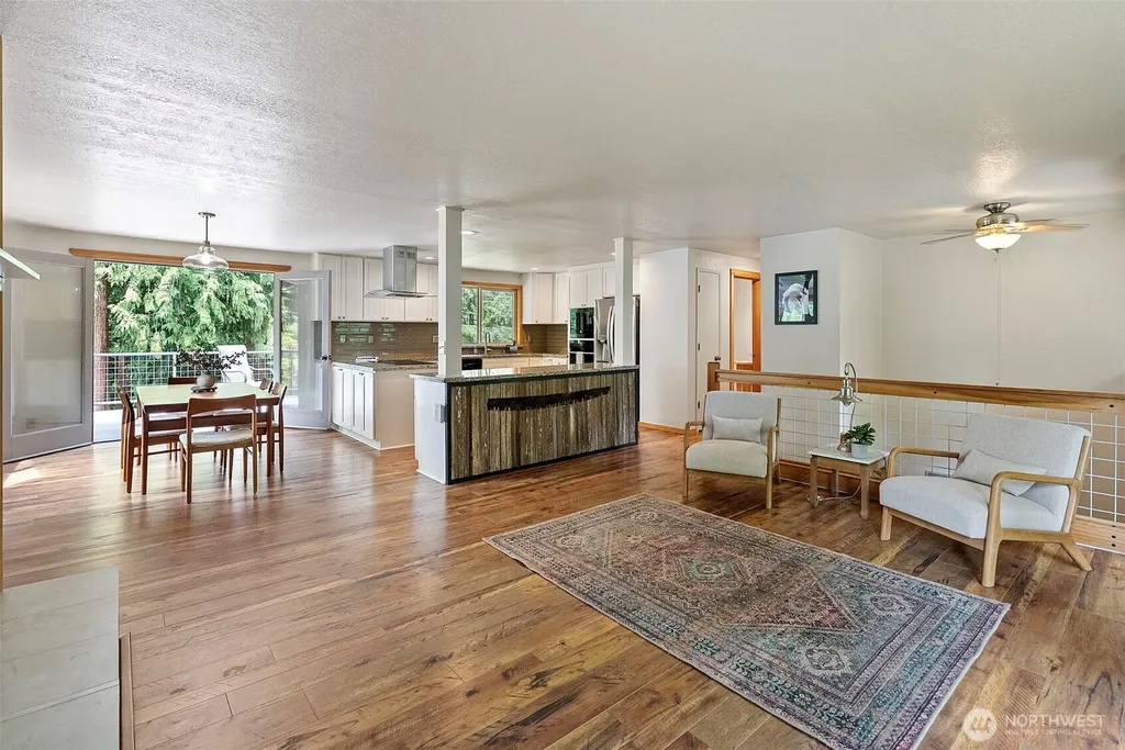19545 Park Boulevard NE Suquamish WA 98392