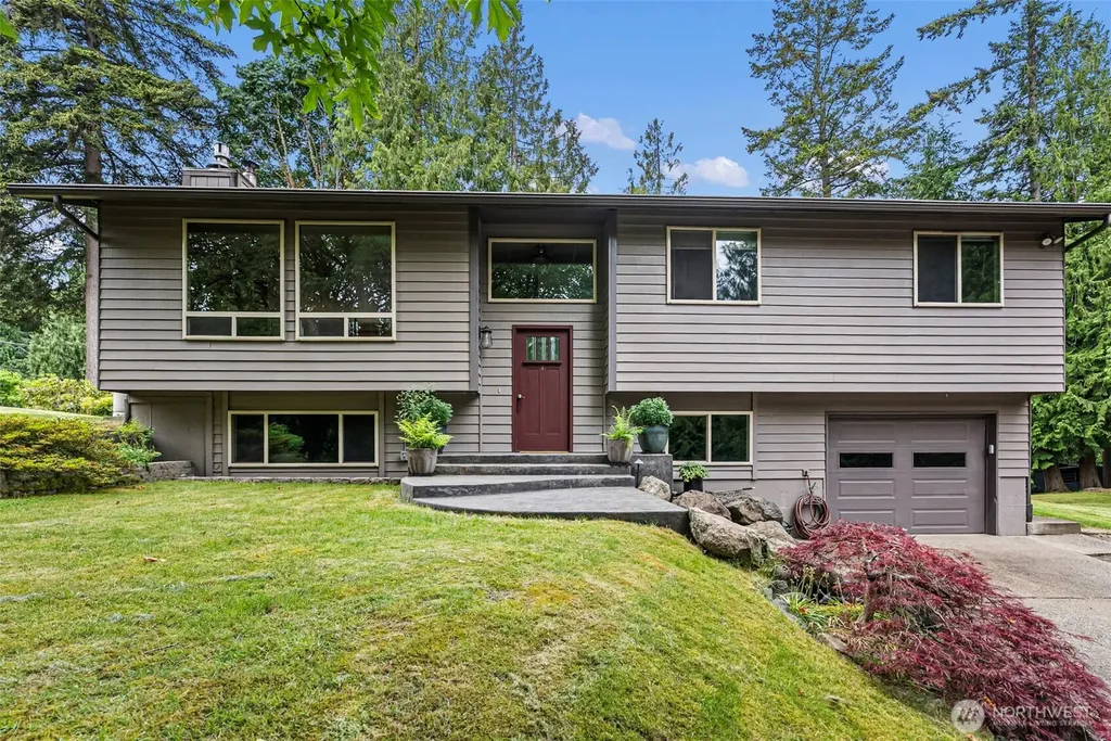 19545 Park Boulevard NE Suquamish WA 98392