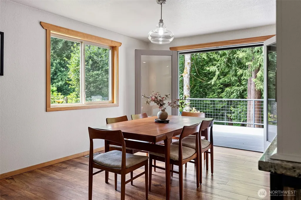 19545 Park Boulevard NE Suquamish WA 98392