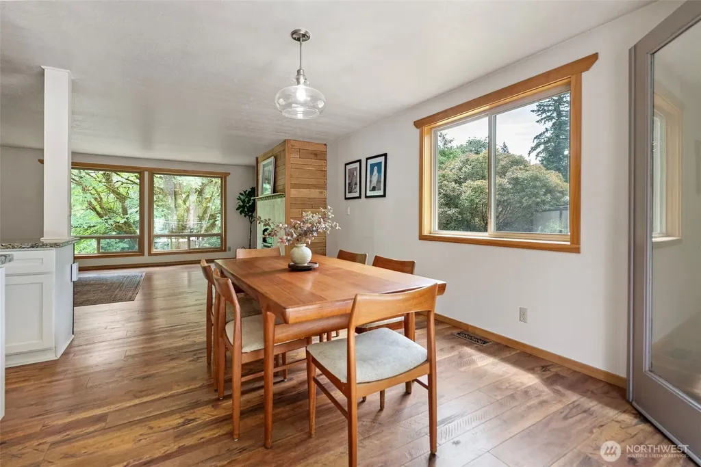 19545 Park Boulevard NE Suquamish WA 98392