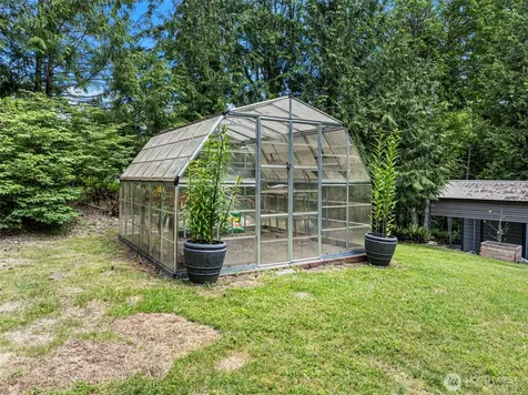 19545 Park Boulevard NE Suquamish WA 98392