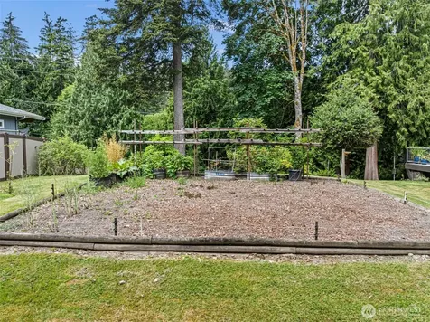 19545 Park Boulevard NE Suquamish WA 98392
