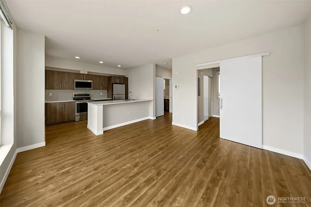 121 12th Avenue E Seattle WA 98102