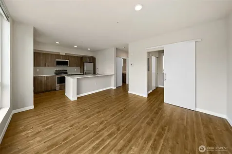 121 12th Avenue E Seattle WA 98102