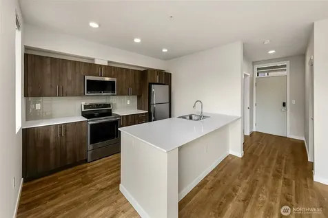 121 12th Avenue E Seattle WA 98102