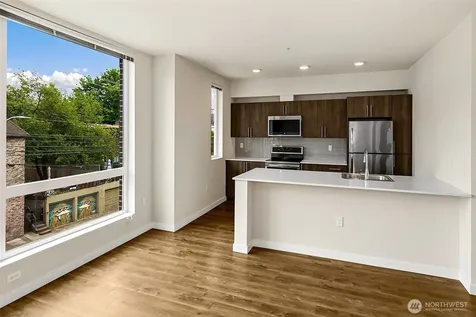121 12th Avenue E Seattle WA 98102