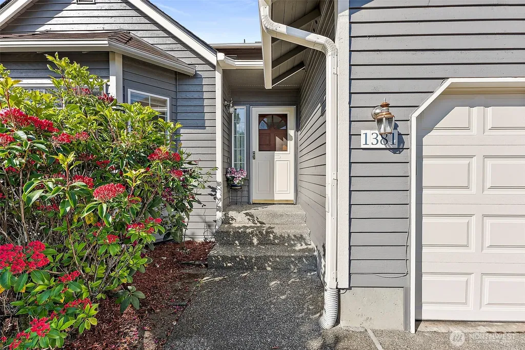 1381 NW Derryfield Drive Silverdale WA 98383