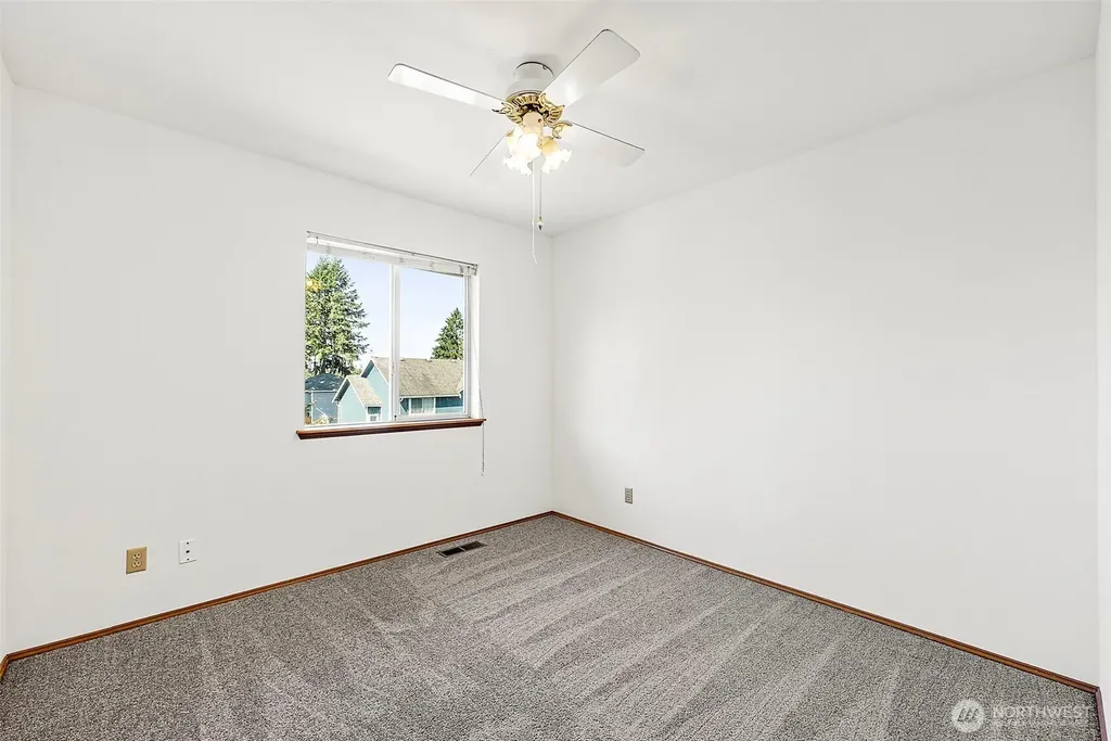 1381 NW Derryfield Drive Silverdale WA 98383