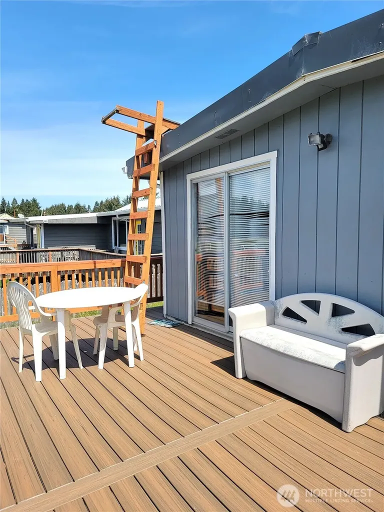 13301 North Place Long Beach WA 98631