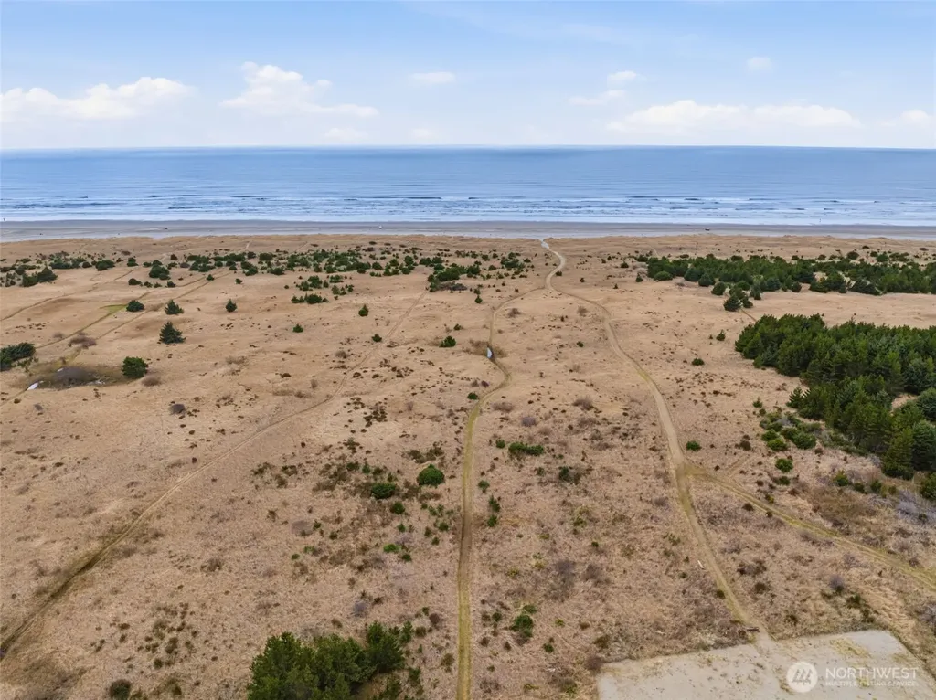 13301 North Place Long Beach WA 98631