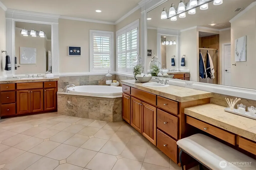 23419 SE 51st Place Issaquah WA 98029
