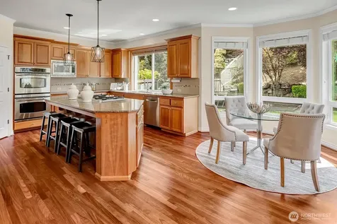 23419 SE 51st Place Issaquah WA 98029