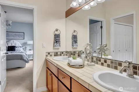 23419 SE 51st Place Issaquah WA 98029