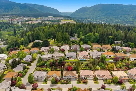 23419 SE 51st Place Issaquah WA 98029