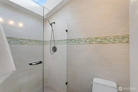 5712 141st Place SE Bellevue WA 98006