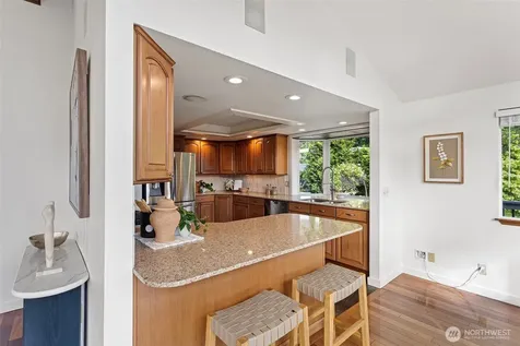 5712 141st Place SE Bellevue WA 98006