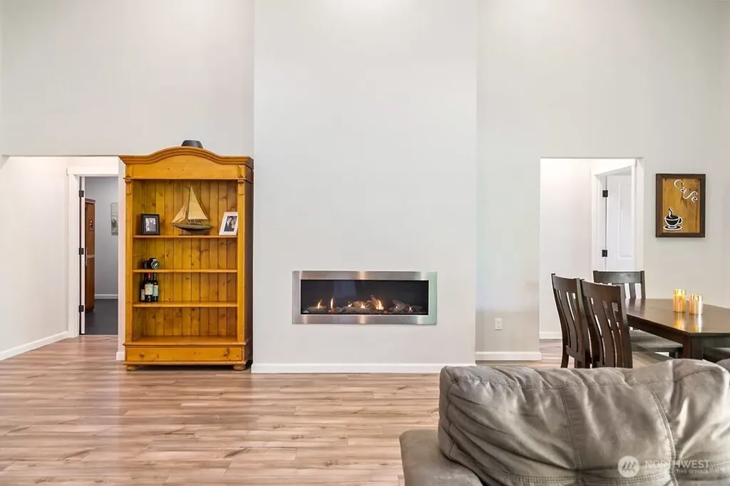 4652 E Hillcrest Drive Port Orchard WA 98366